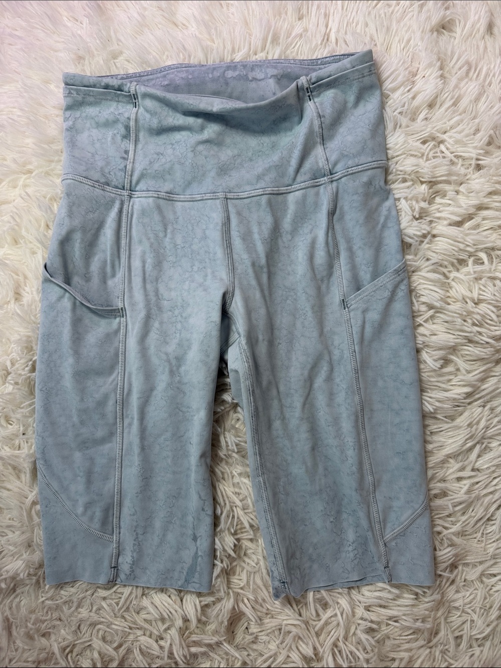 Lululemon Fast and Free Short 10" City Grit White Blue Fog